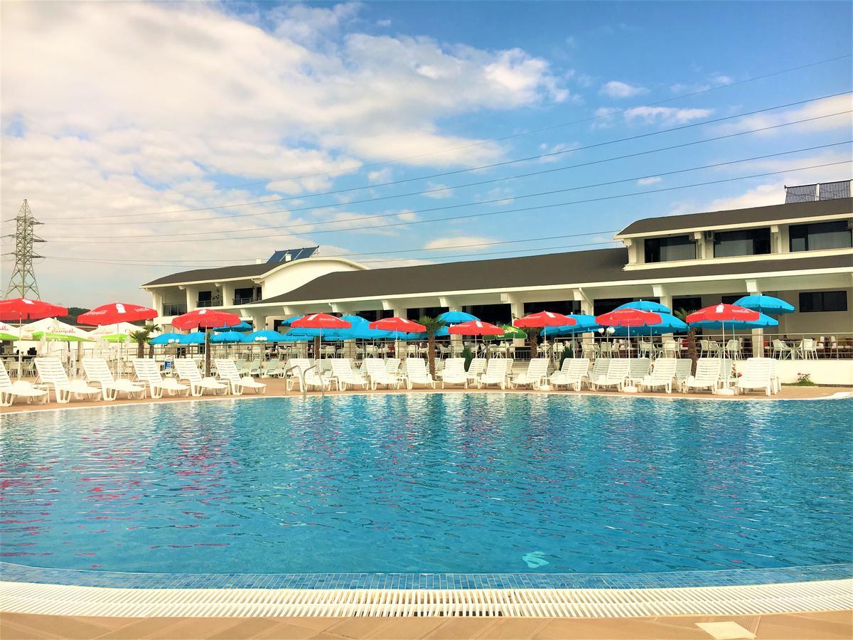 Hotel Aqua Kŭrdzhali Exteriér fotografie