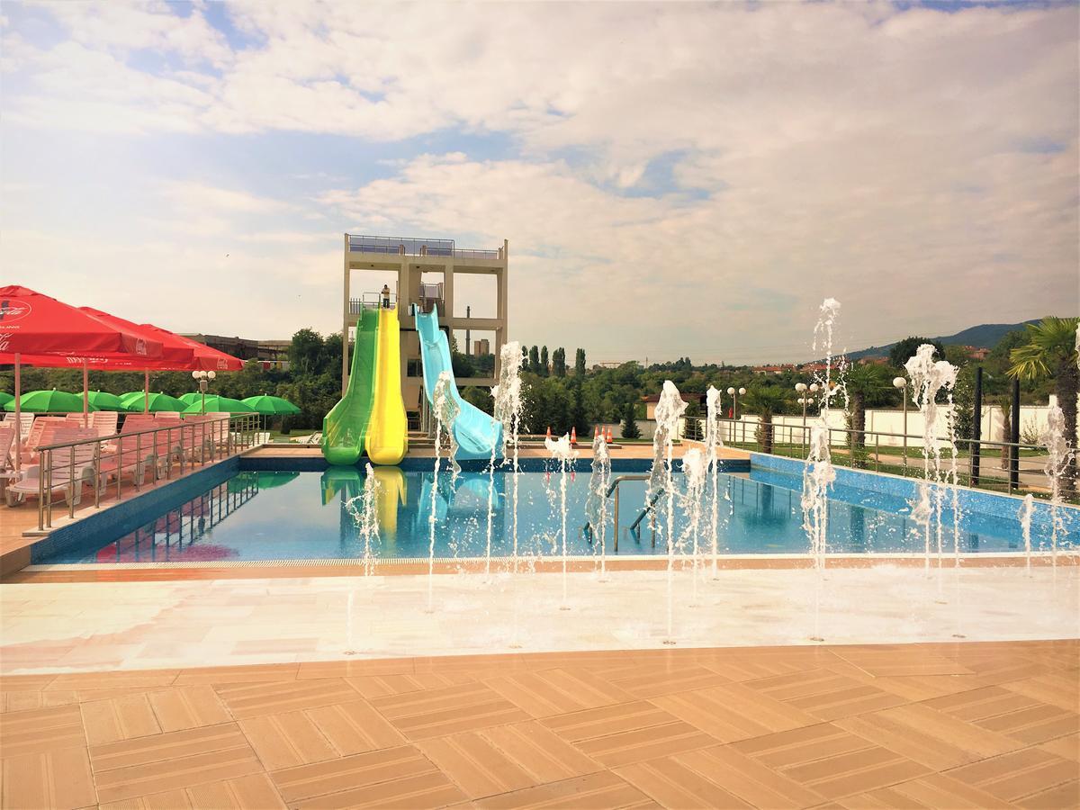 Hotel Aqua Kŭrdzhali Exteriér fotografie