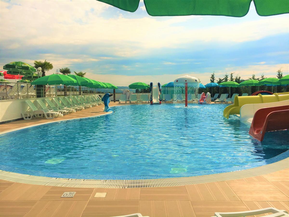 Hotel Aqua Kŭrdzhali Exteriér fotografie