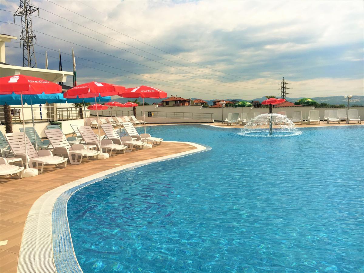 Hotel Aqua Kŭrdzhali Exteriér fotografie
